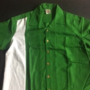 NWT Maui trading company Men’s Shirt
